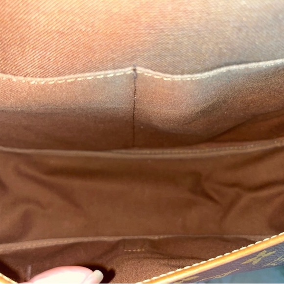 Louis Vuitton Saumur 35 - Picture 5 of 15